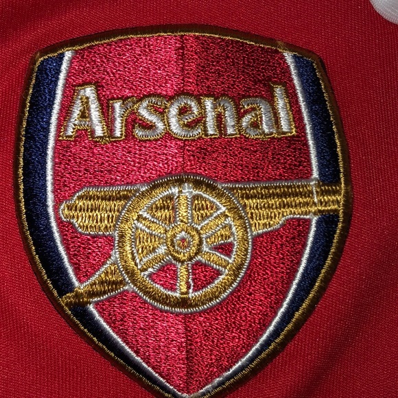 Boys Arsenal 'Alexis' jersey size 16 - Picture 1 of 5
